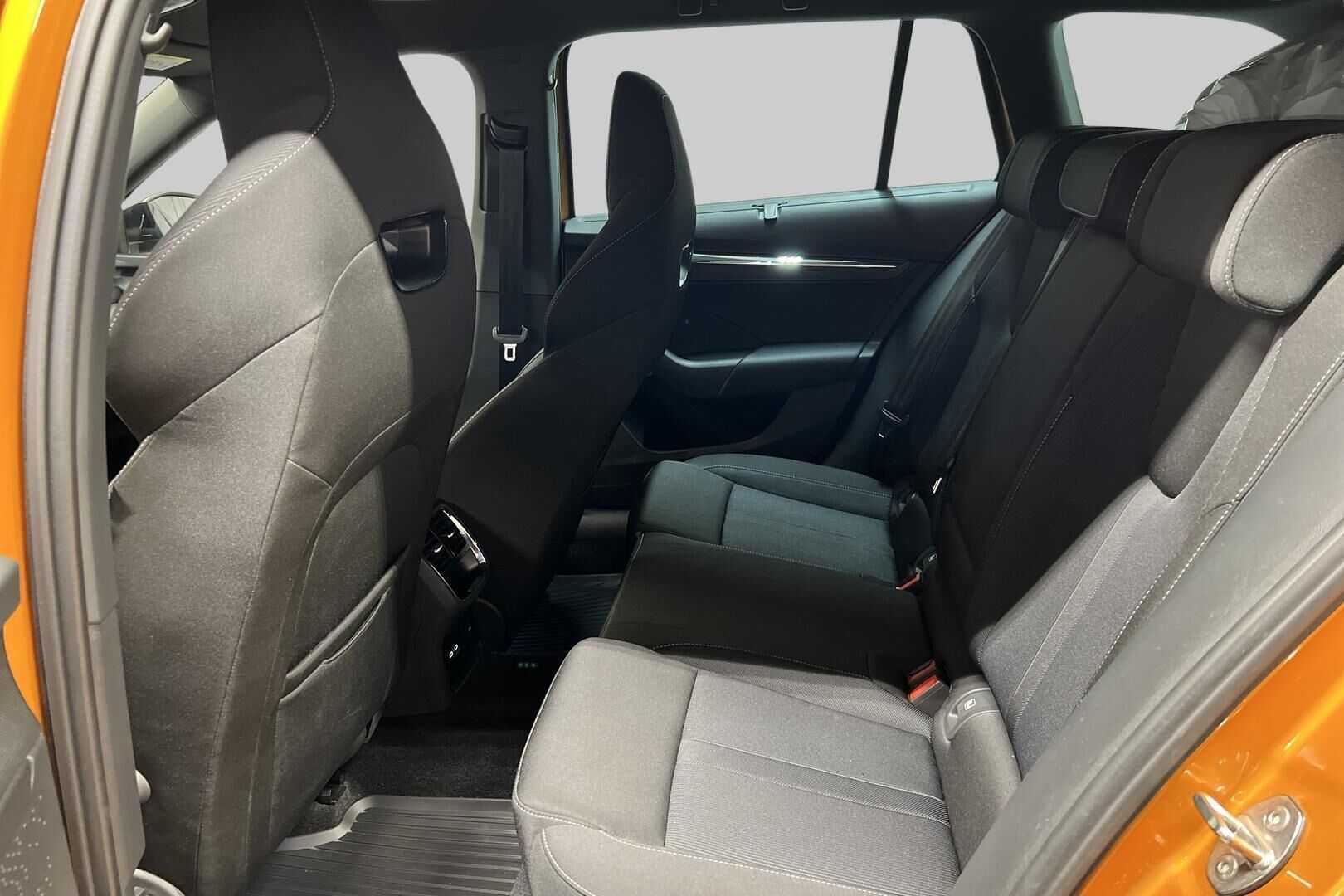 Skoda Octavia iso kuva 10