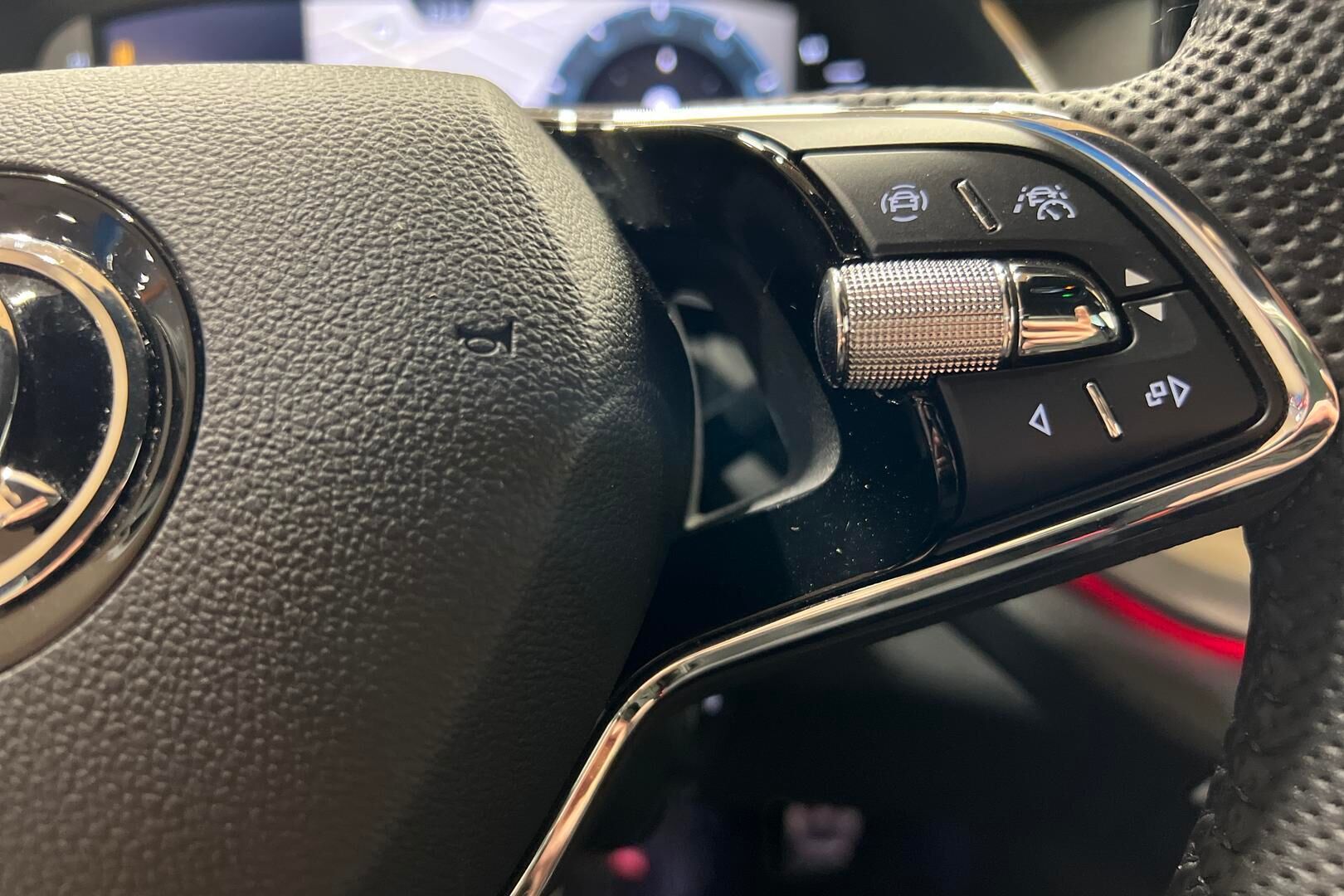 Skoda Octavia iso kuva 18