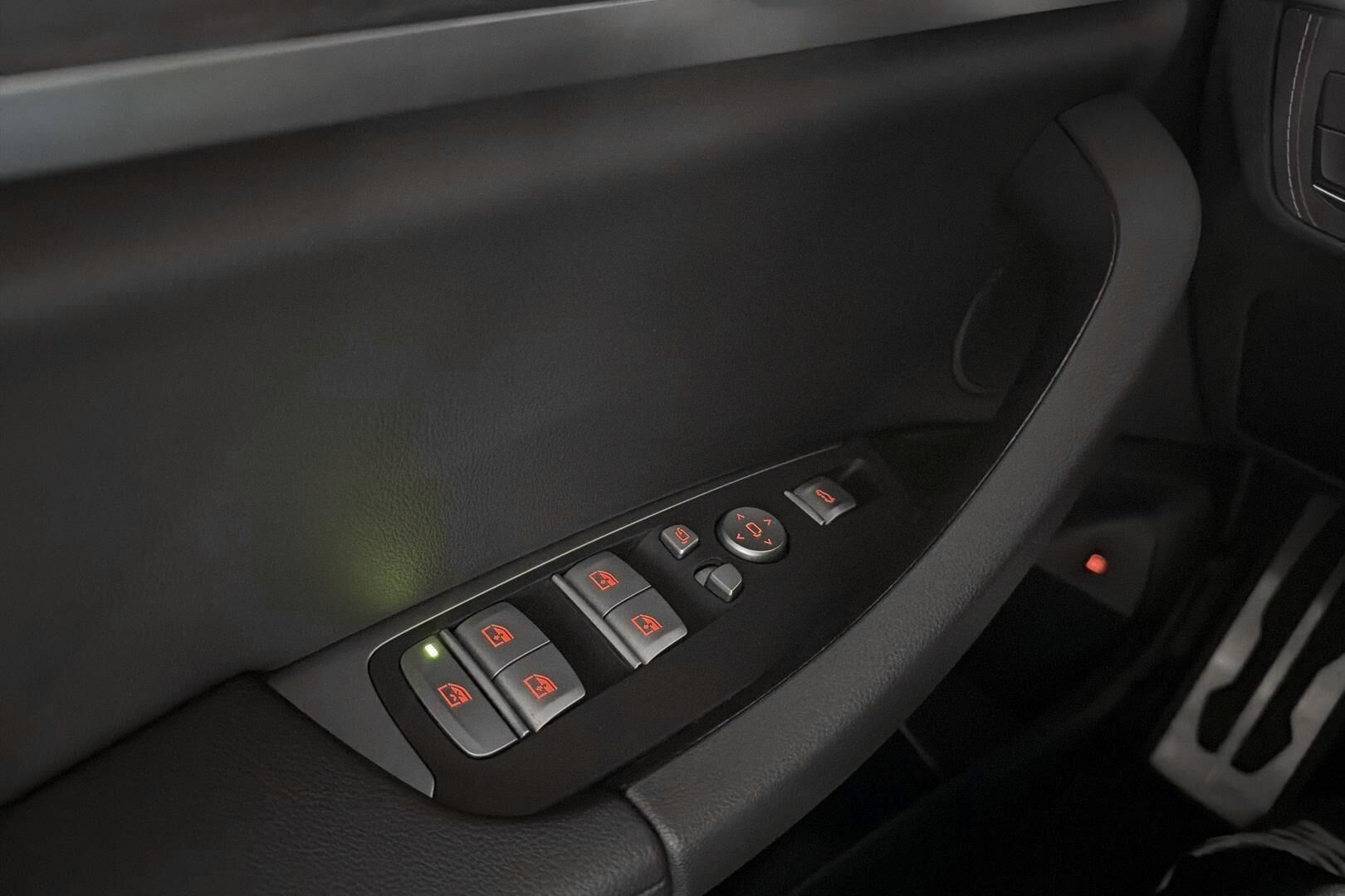 BMW X3 iso kuva 25