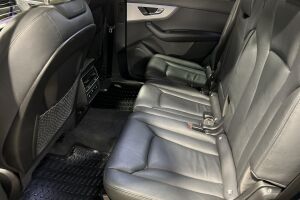 Audi Q7 esikatselu 7