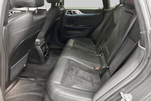 BMW i4 esikatselu 10