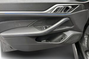 BMW i4 esikatselu 14