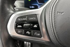 BMW i4 esikatselu 16