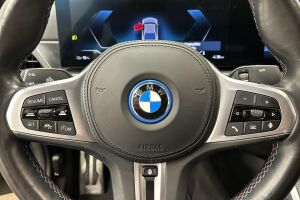 BMW i4 esikatselu 18