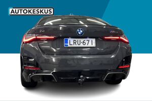 BMW i4 esikatselu 7