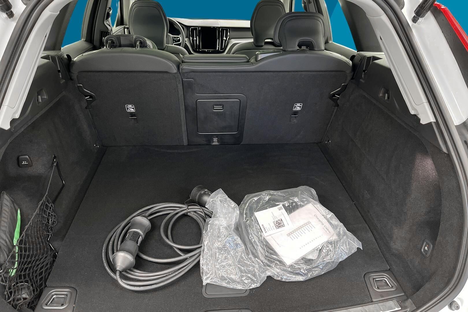 Volvo XC60 iso kuva 6