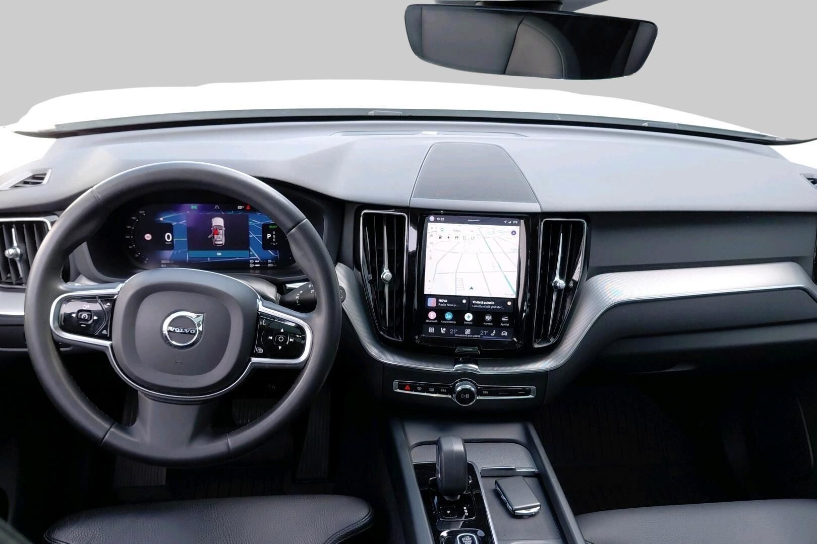 Volvo XC60 iso kuva 2