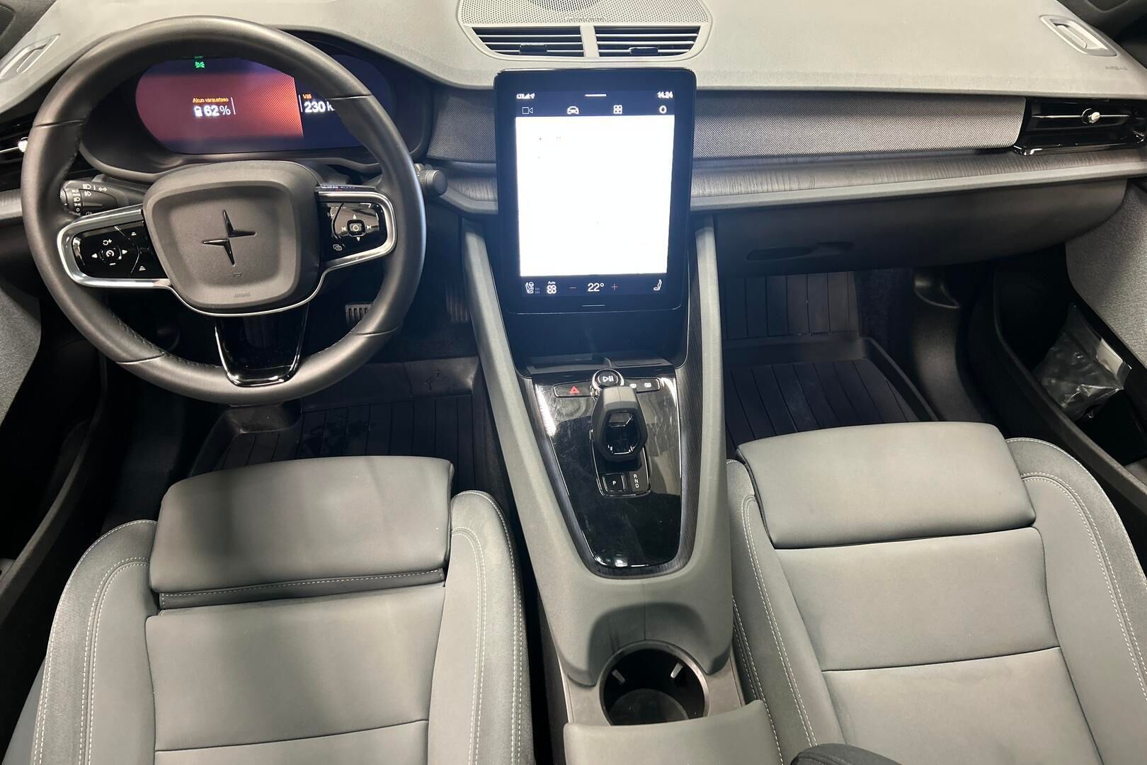 Polestar 2 iso kuva 10