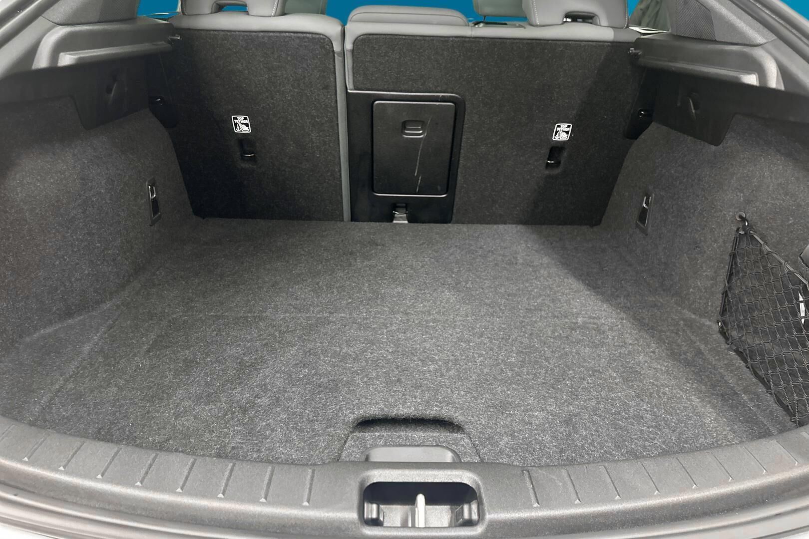 Polestar 2 iso kuva 11