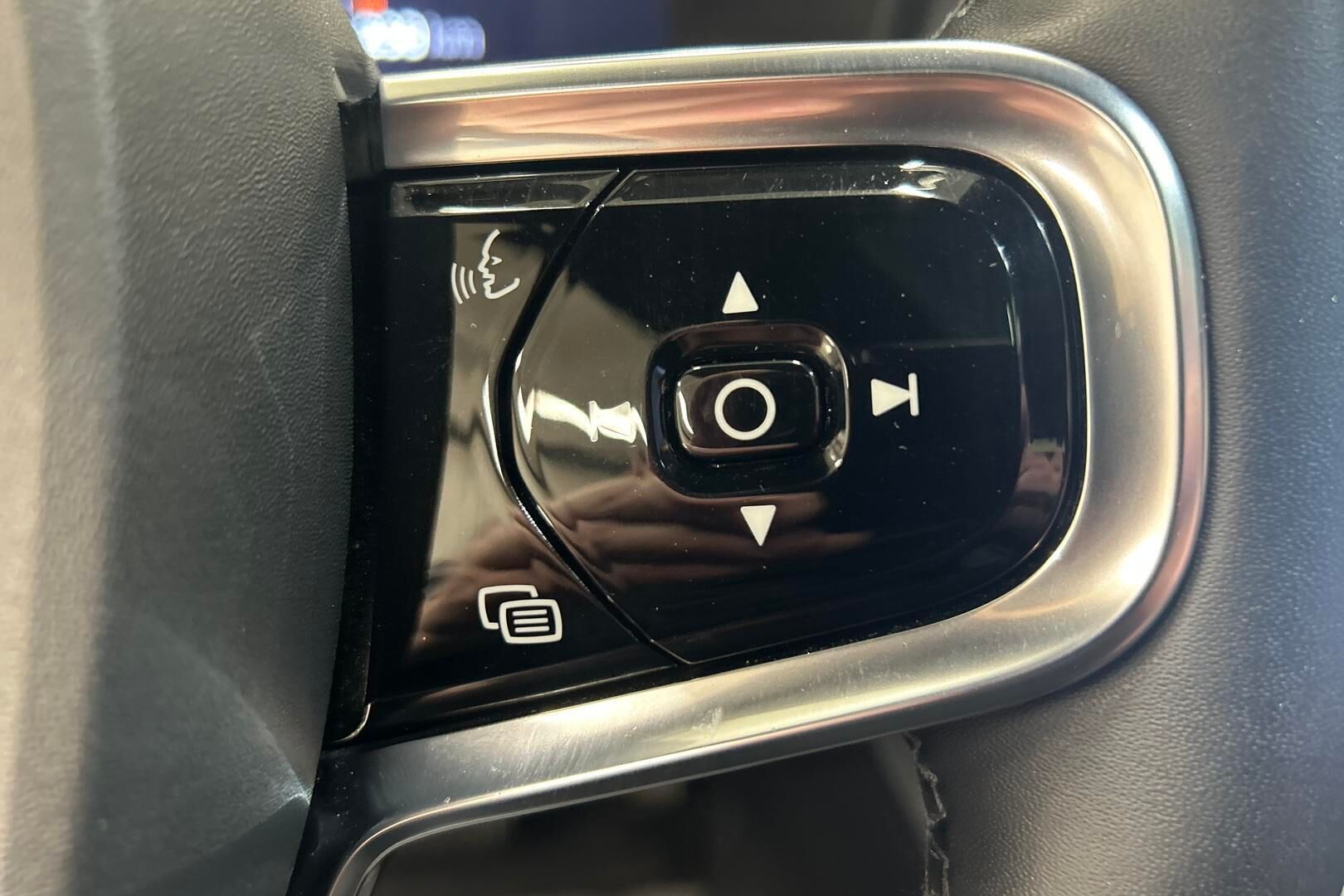 Polestar 2 iso kuva 16