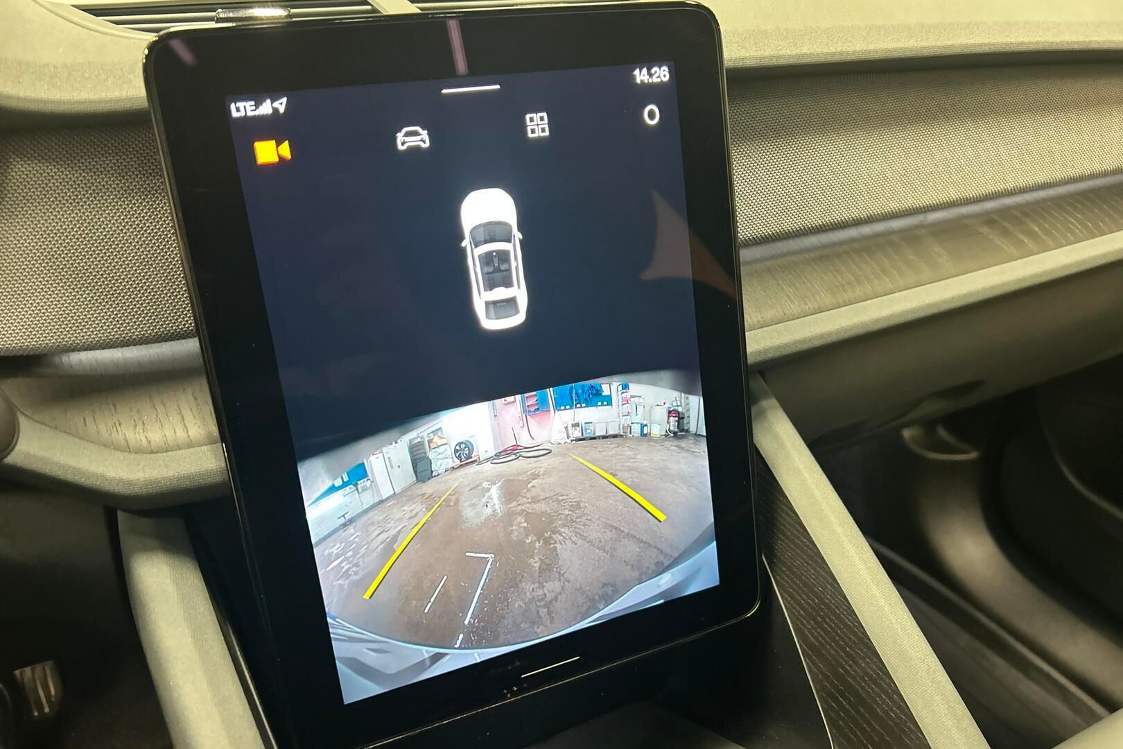 Polestar 2 iso kuva 19