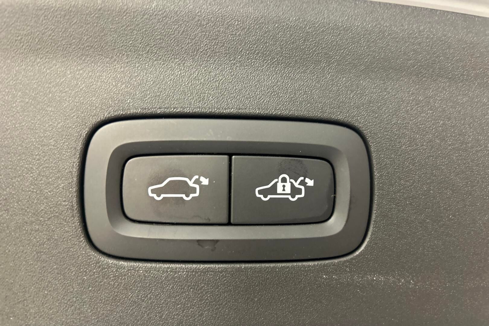 Polestar 2 iso kuva 22