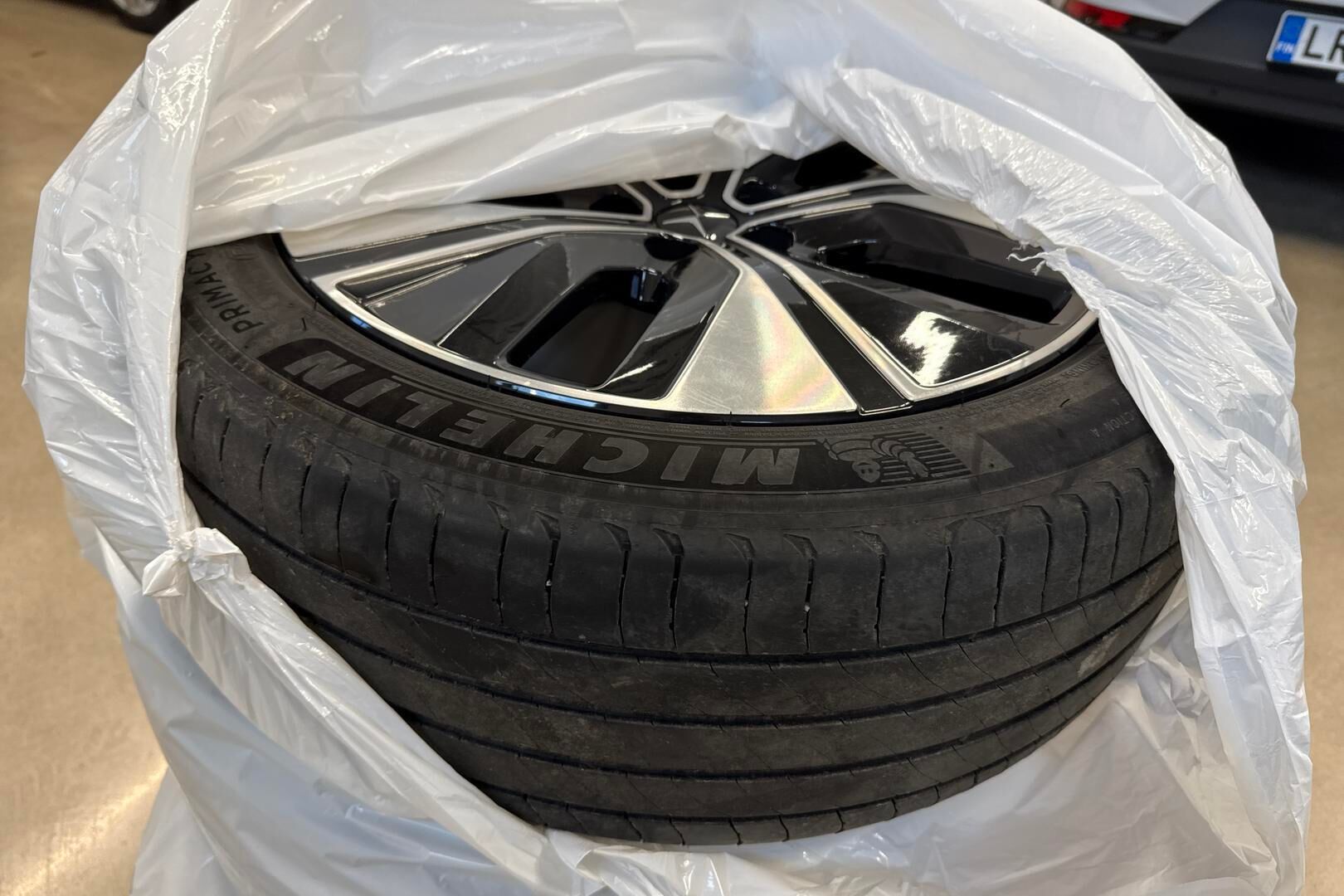 Polestar 2 iso kuva 20
