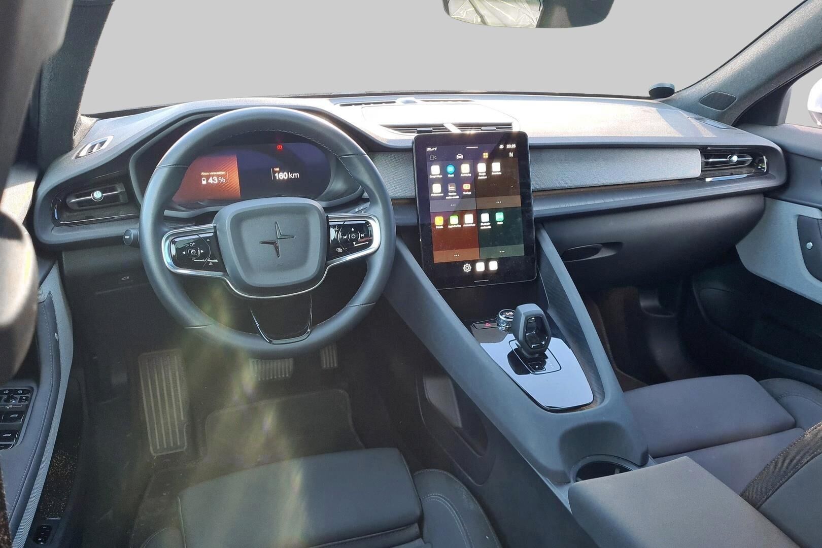 Polestar 2 iso kuva 1