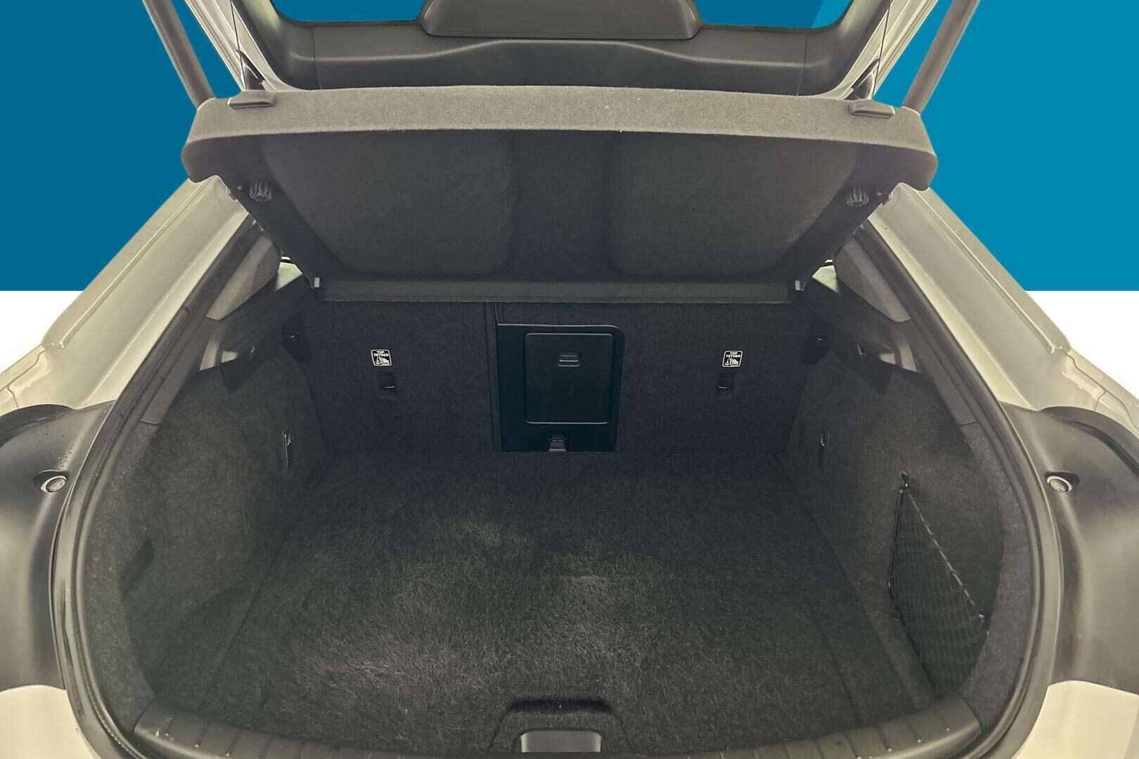 Polestar 2 iso kuva 11