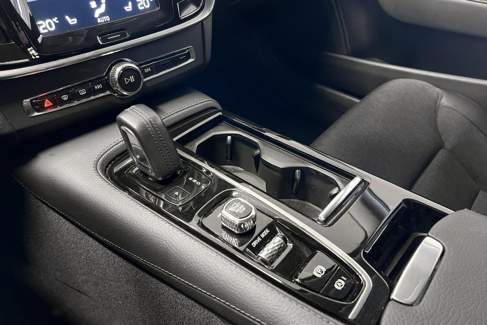 Volvo V90 iso kuva 16
