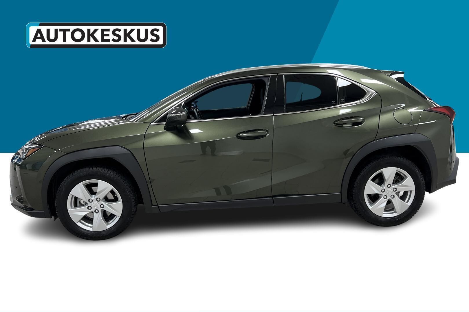 Lexus UX iso kuva 8
