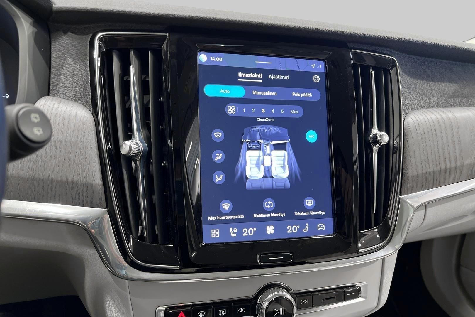 Volvo V90 iso kuva 17