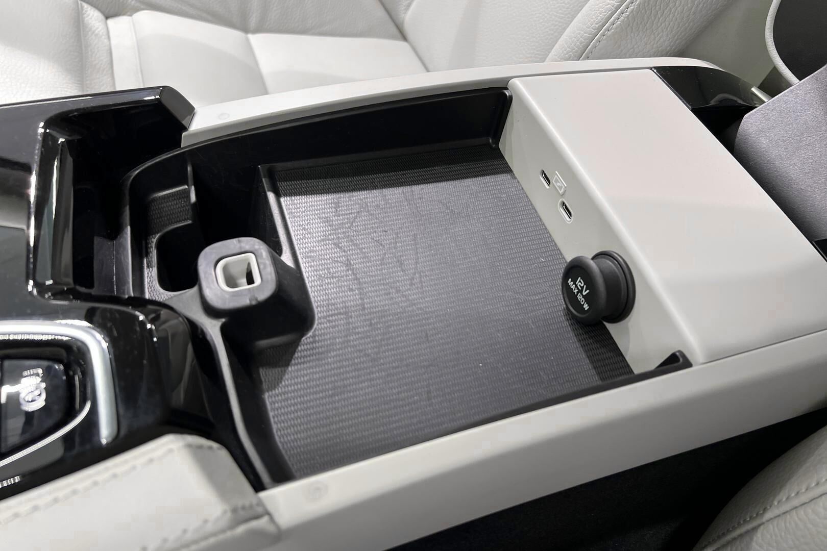 Volvo V90 iso kuva 26