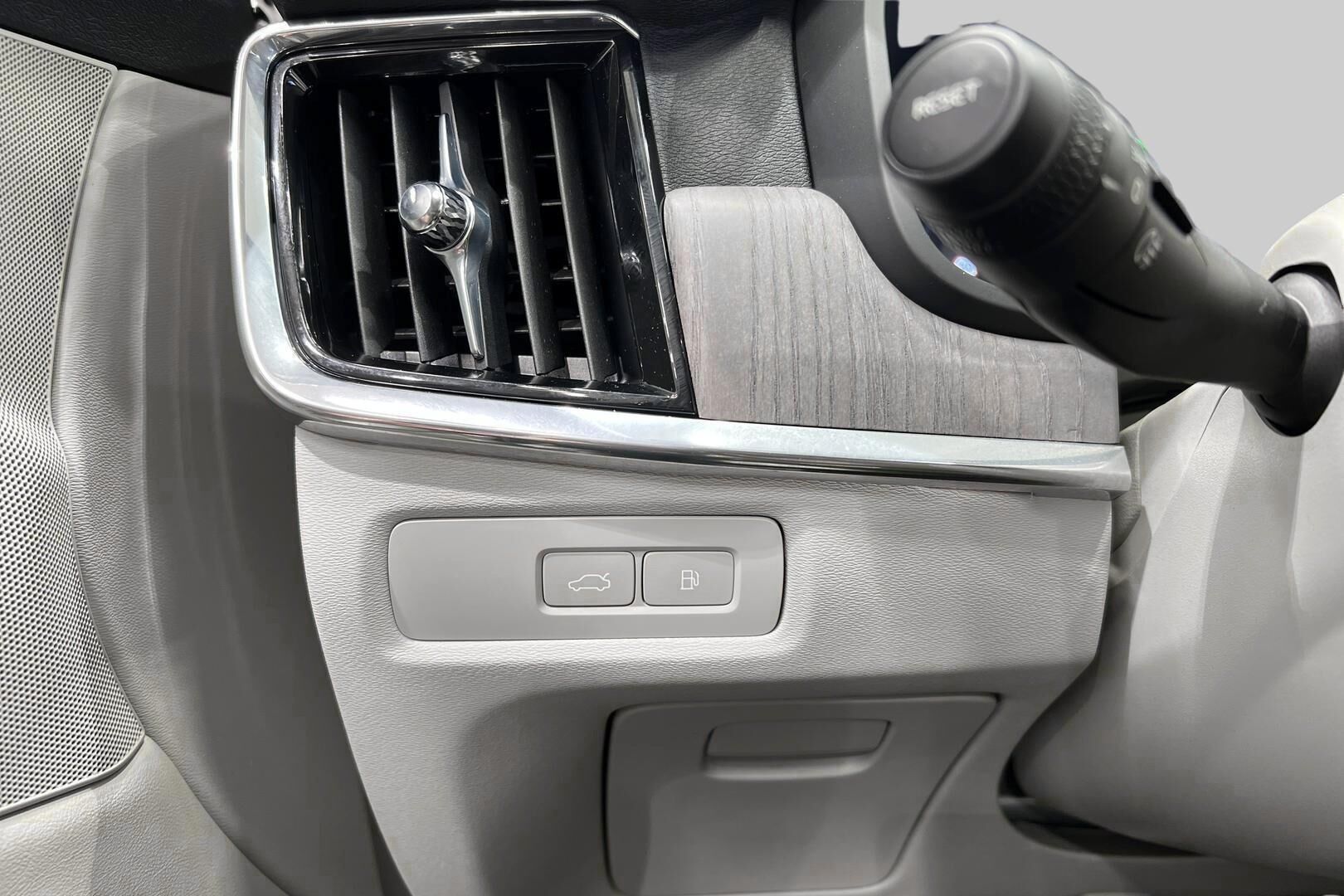 Volvo V90 iso kuva 30