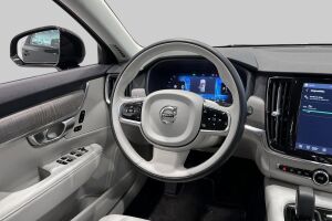 Volvo V90 esikatselu 33