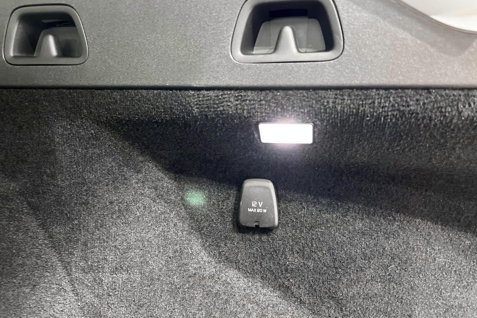 Volvo V90 iso kuva 37