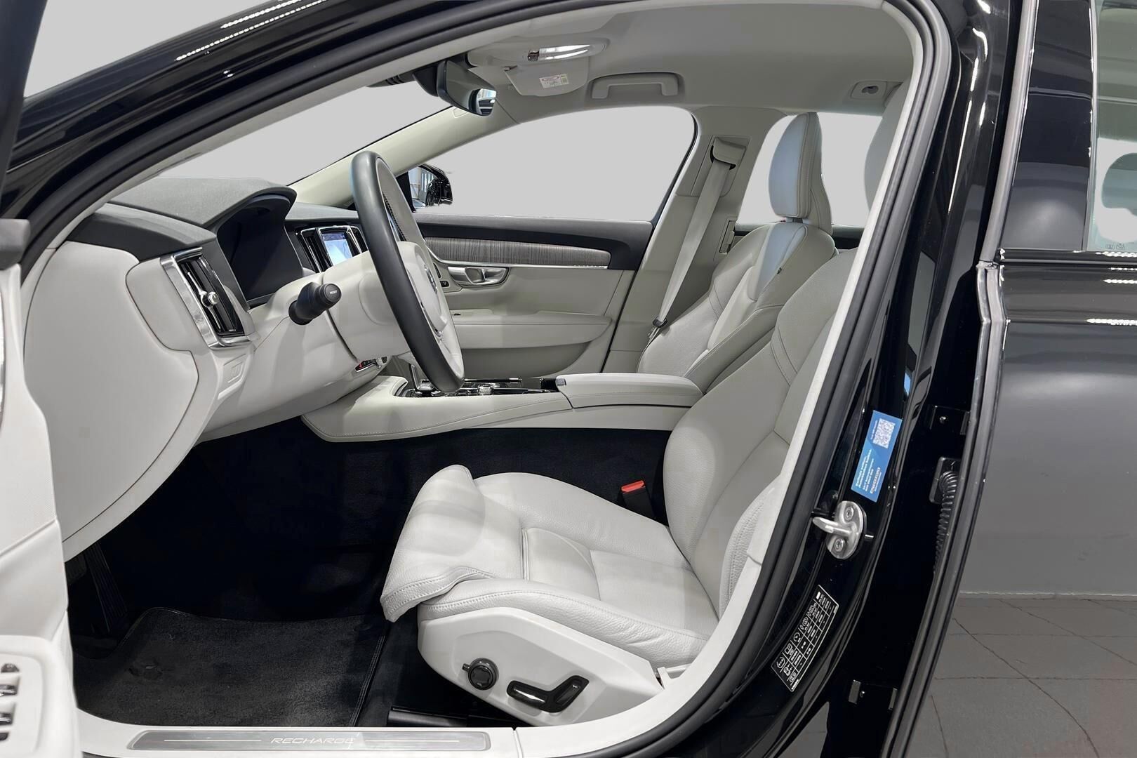 Volvo V90 iso kuva 9