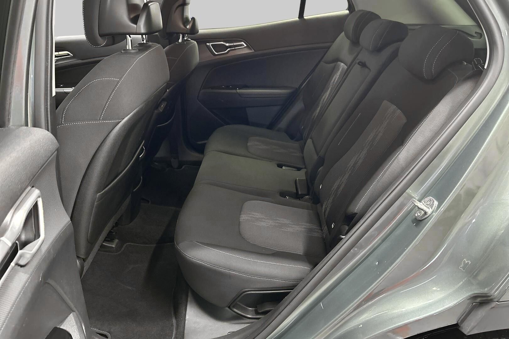 Kia Sportage iso kuva 10