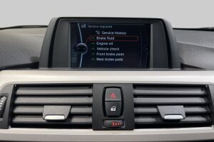 BMW 3-SARJA esikatselu 16