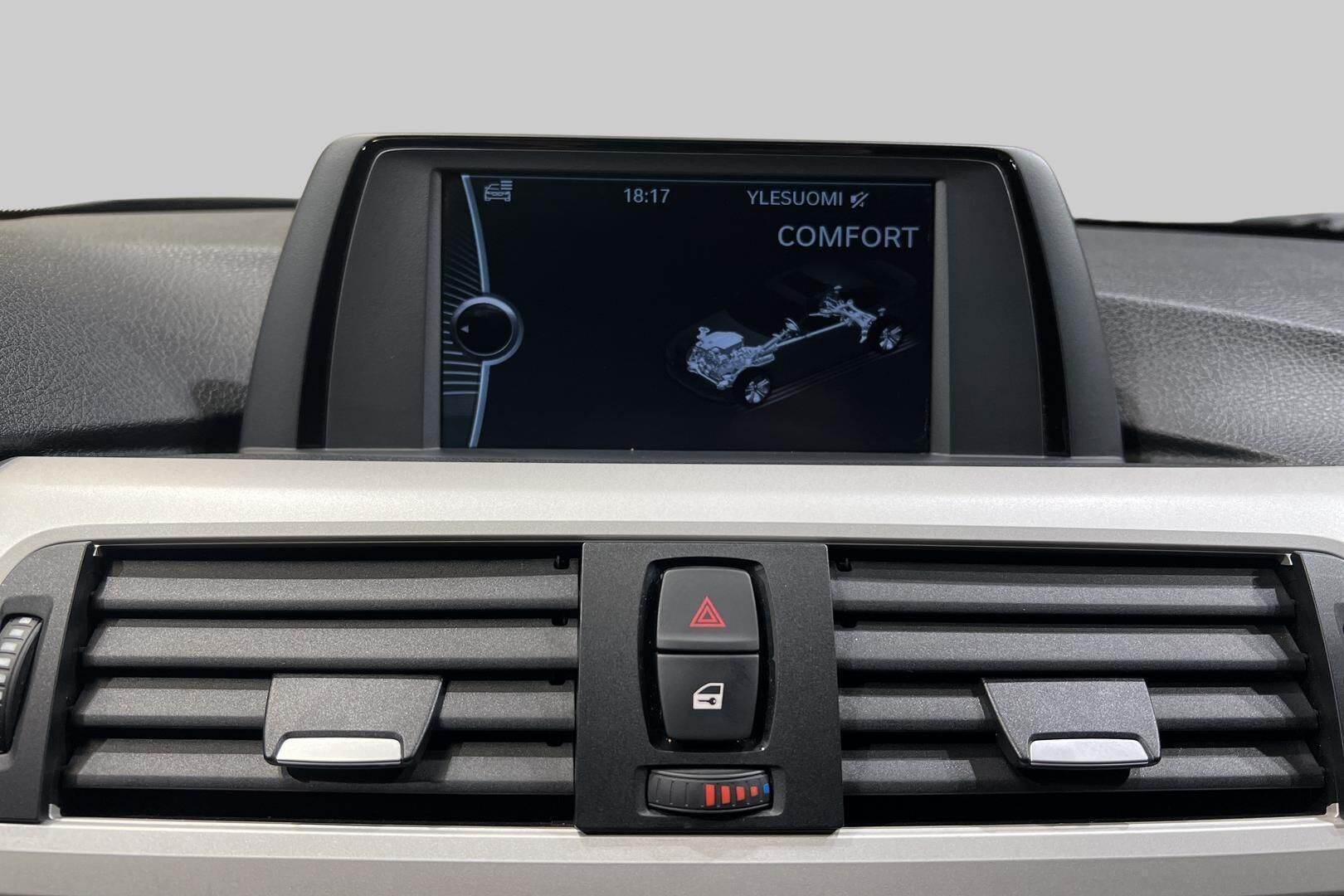 BMW 3-SARJA iso kuva 18