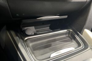 BMW 3-SARJA esikatselu 20