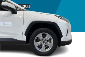 Toyota RAV4 esikatselu 12