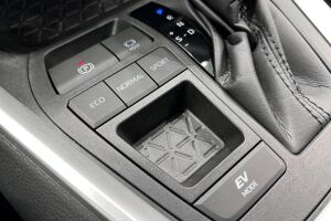 Toyota RAV4 esikatselu 22