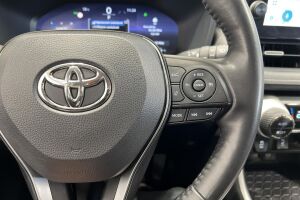 Toyota RAV4 esikatselu 25