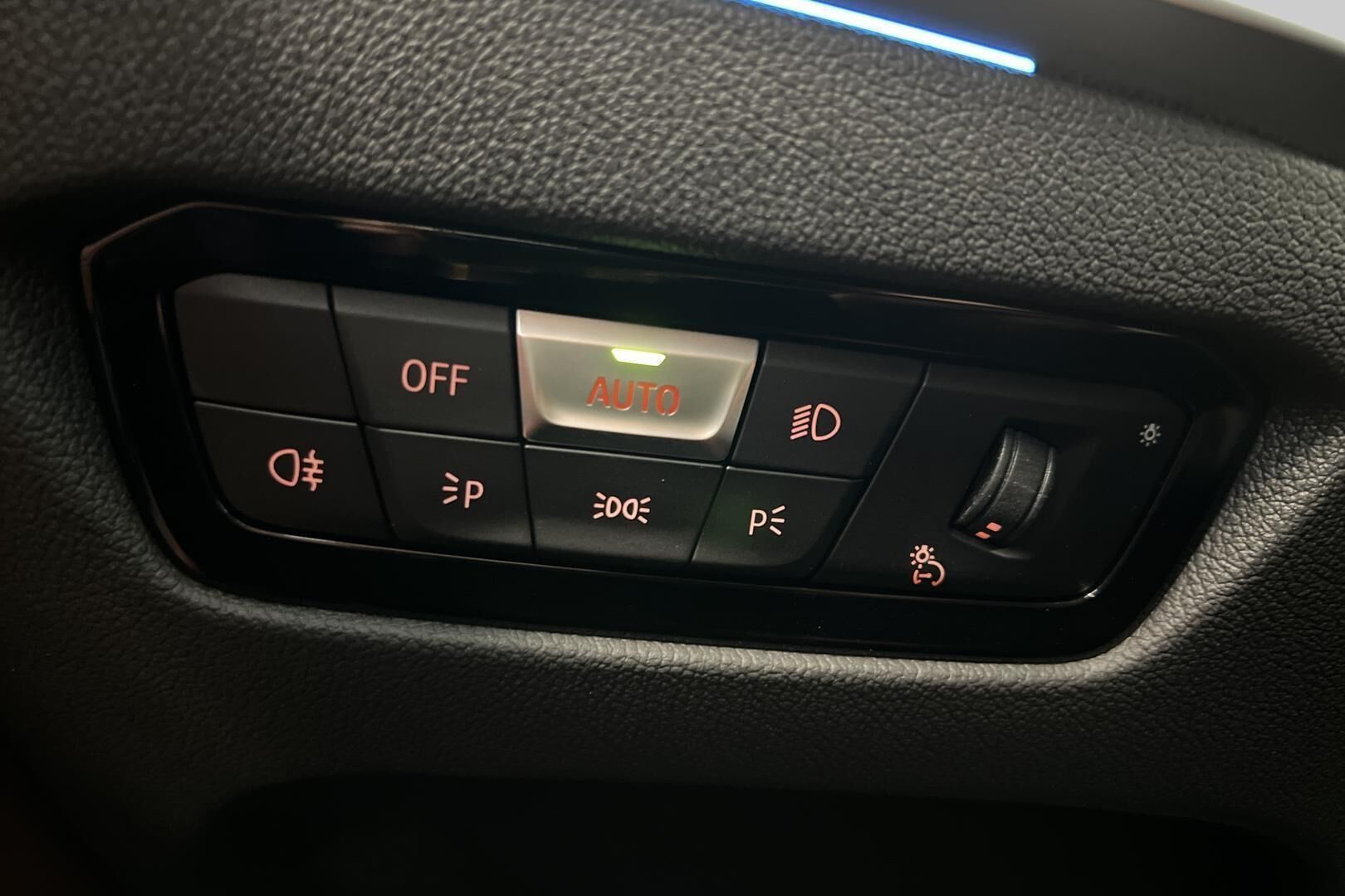 BMW I4 M50 iso kuva 18