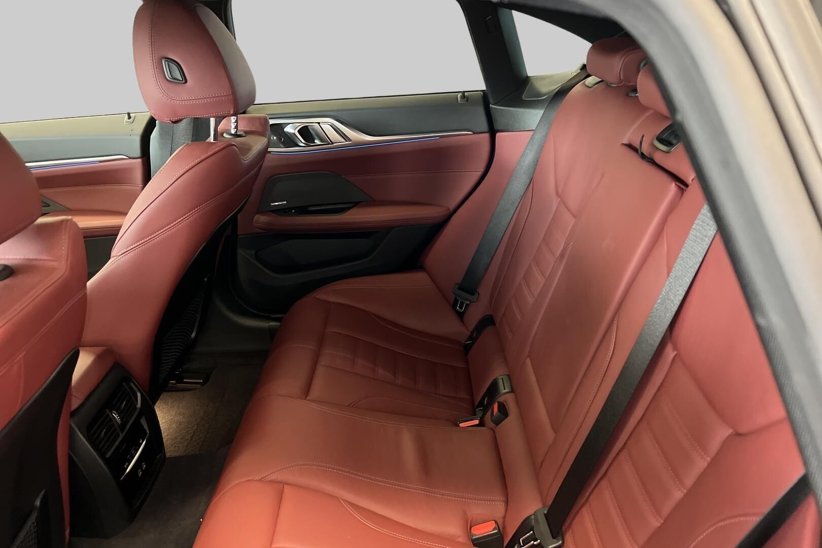 BMW I4 M50 iso kuva 9