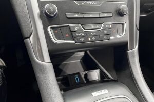 FORD Mondeo esikatselu 18