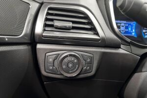 FORD Mondeo esikatselu 25