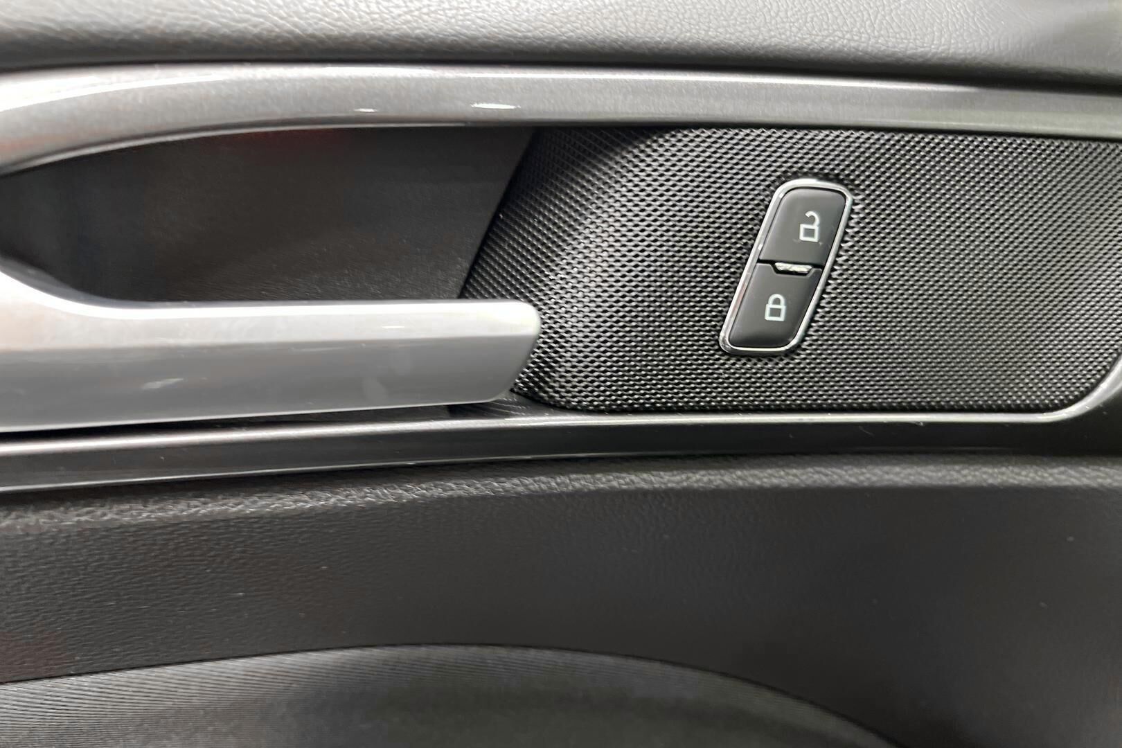 FORD Mondeo iso kuva 26