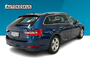 Skoda Superb esikatselu 2