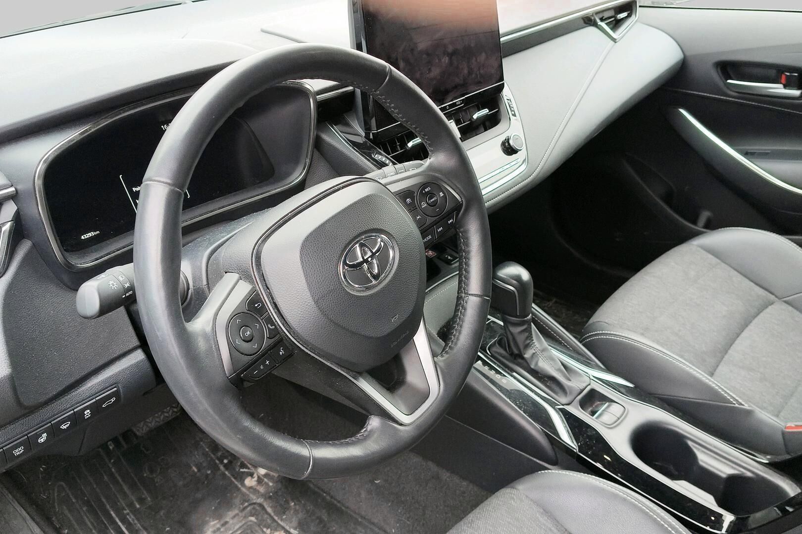 Toyota Corolla iso kuva 2