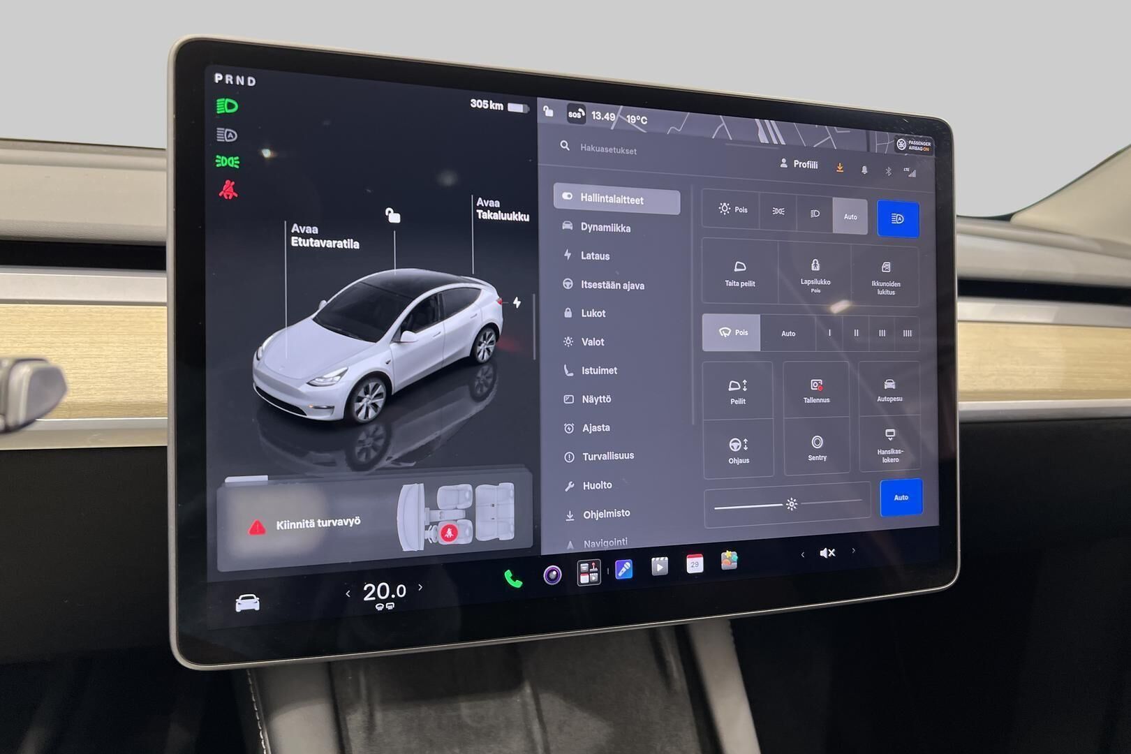 Tesla Model Y iso kuva 29