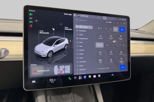 Tesla Model Y esikatselu 29