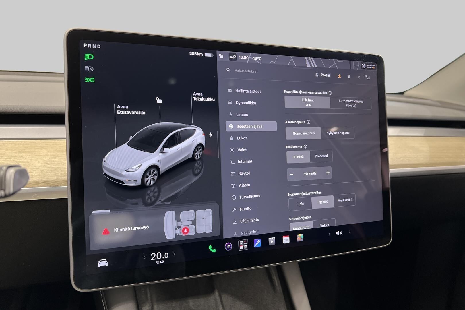 Tesla Model Y iso kuva 14