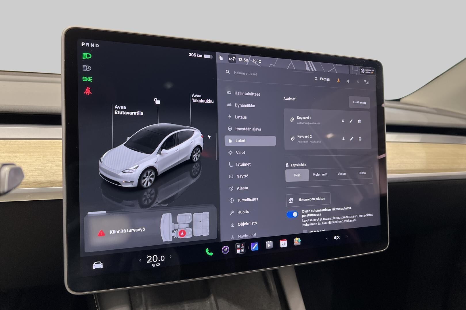 Tesla Model Y iso kuva 30