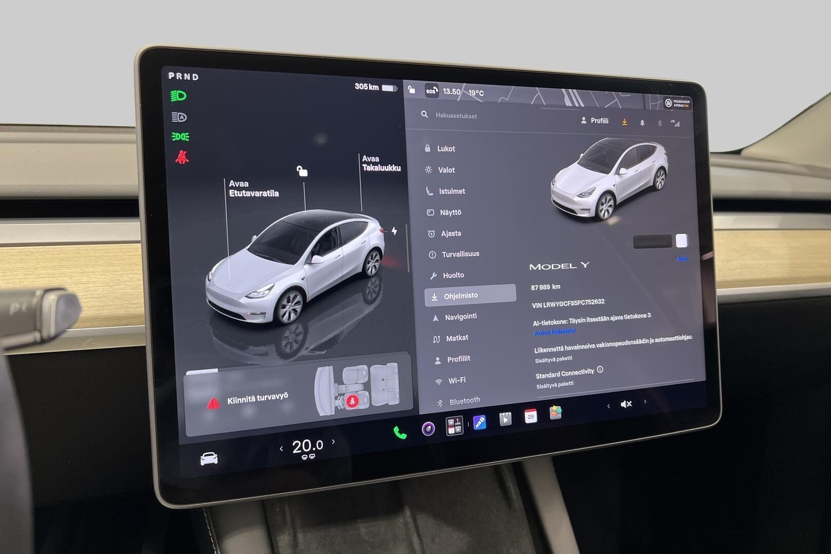 Tesla Model Y iso kuva 33