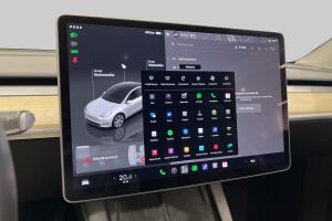 Tesla Model Y esikatselu 36
