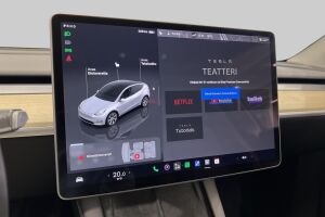 Tesla Model Y esikatselu 16
