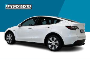 Tesla Model Y esikatselu 6