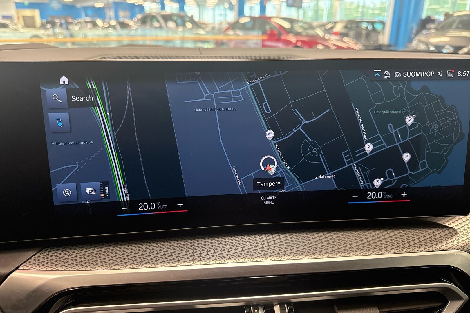 BMW i4 iso kuva 12